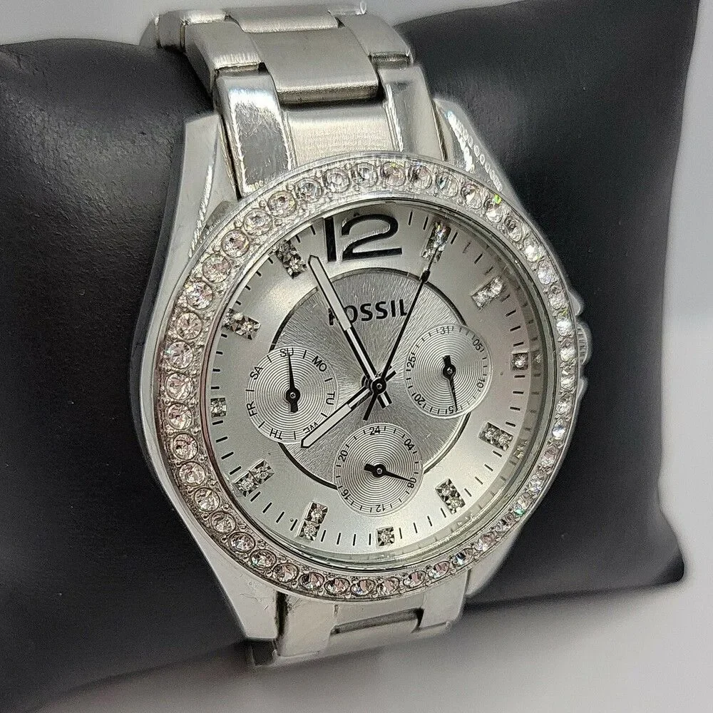FOSSIL Riley ES3202 Women Stainless Steel Analog Silver Dial Quartz Watch AM785
